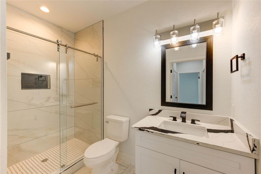 Full bathroom 2nd floor Full bathroom 2nd floor