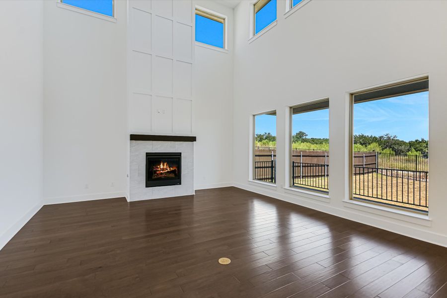 Representative unfurnished interior of a home built from the Topaz II by Giddens Homes in Riverstone, Georgetown (Image 113).