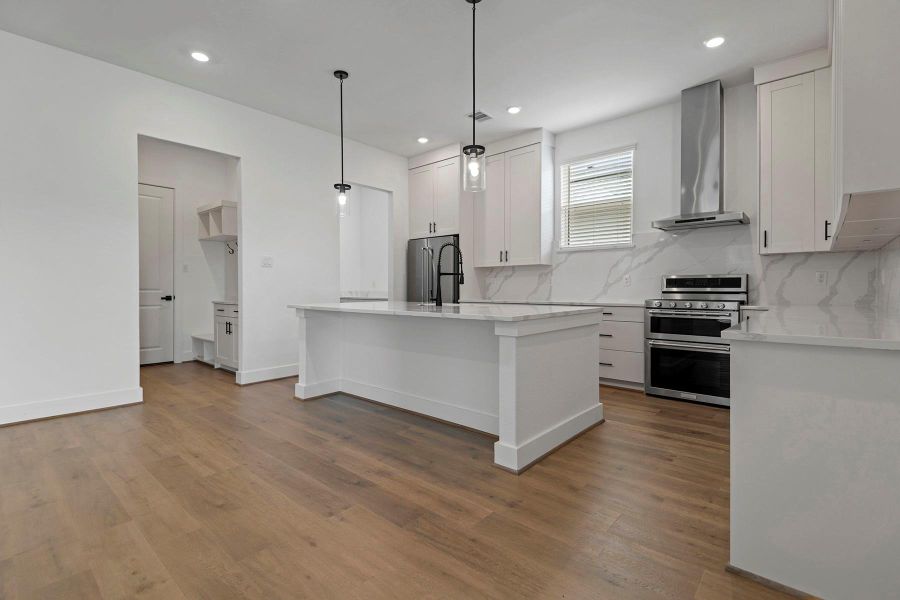 Furnished interior view inside a new home in , Rosenberg (Image 4).