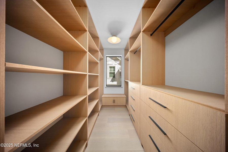 Spacious, unfurnished interior of a new home in , Atlantic Beach (Image 61).