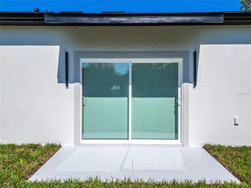 Exterior details and patio area of a home in , St. Cloud (Image 18).