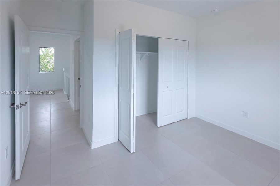 Spacious, unfurnished interior of a new home in , Miami (Image 10).