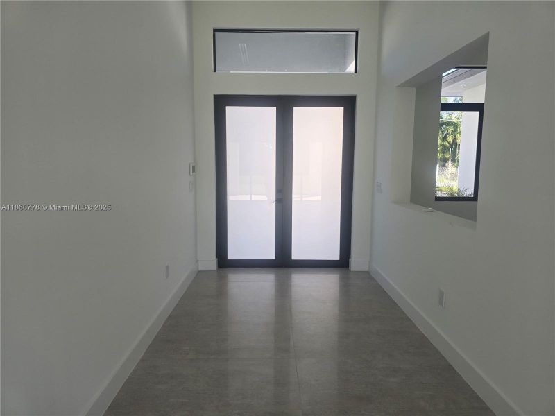 Spacious, unfurnished interior of a new home in , Homestead (Image 66).