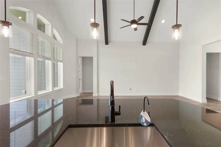 REPRESENTATIVE OF FLOOR PLAN ONLY REPRESENTATIVE OF FLOOR PLAN ONLY
