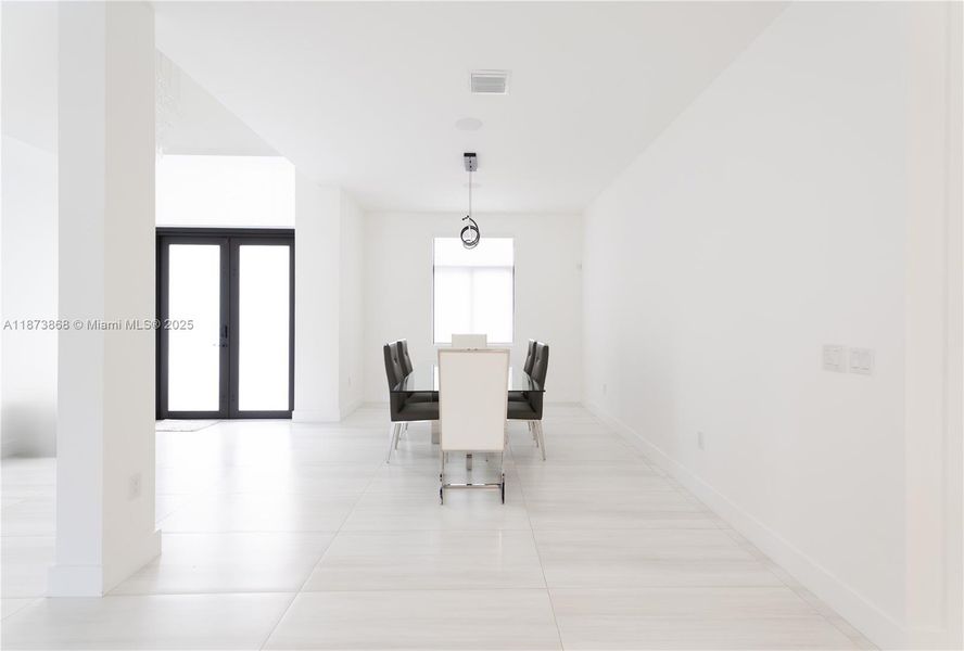 Image 31 of a home in .