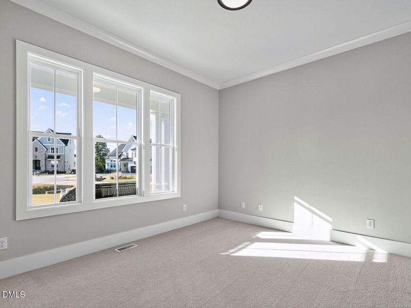 025-1280x960-bedroom