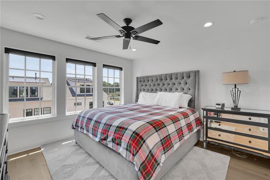 Furnished interior view inside a new home in , Alpharetta (Image 17).