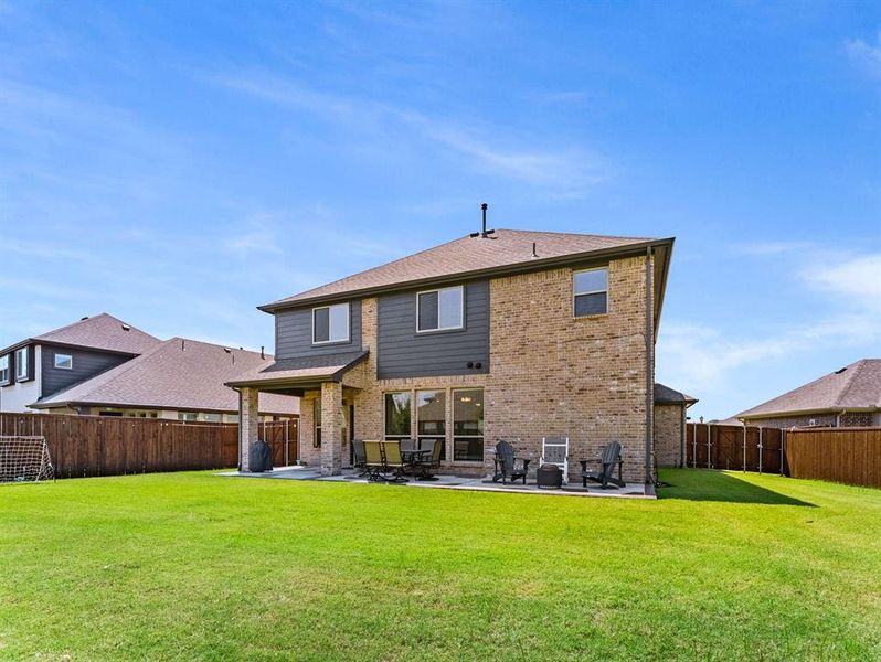 Exterior details and patio area of a home in Emerald Vista, Wylie (Image 4). Exterior details and patio area of a home in Emerald Vista, Wylie (Image 4).