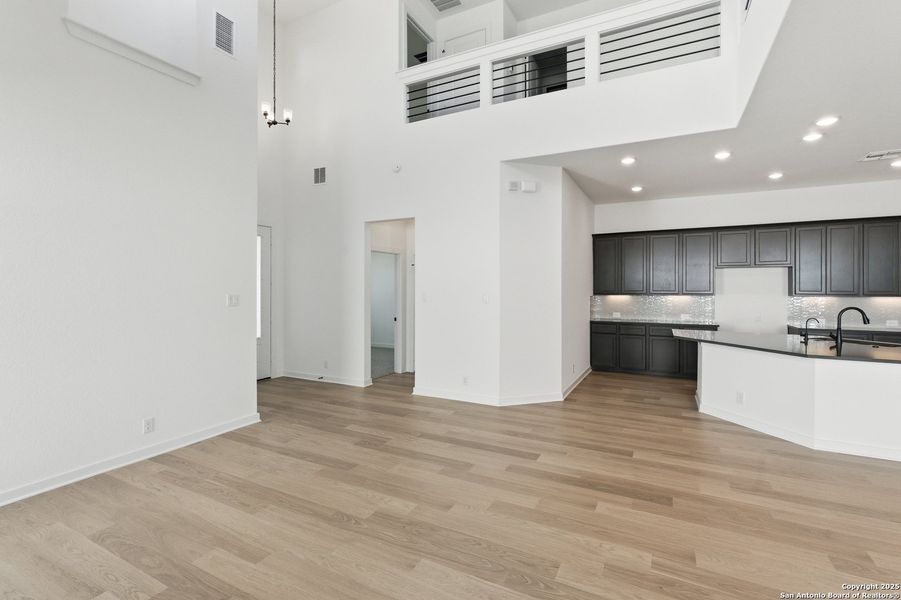 Spacious, unfurnished interior of a new home in The Crossvine – Garden Homes, Schertz (Image 37). Spacious, unfurnished interior of a new home in The Crossvine – Garden Homes, Schertz (Image 37).