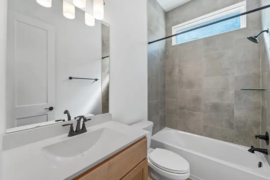 Furnished interior view inside a new home in Riceland, Mont Belvieu (Image 4).