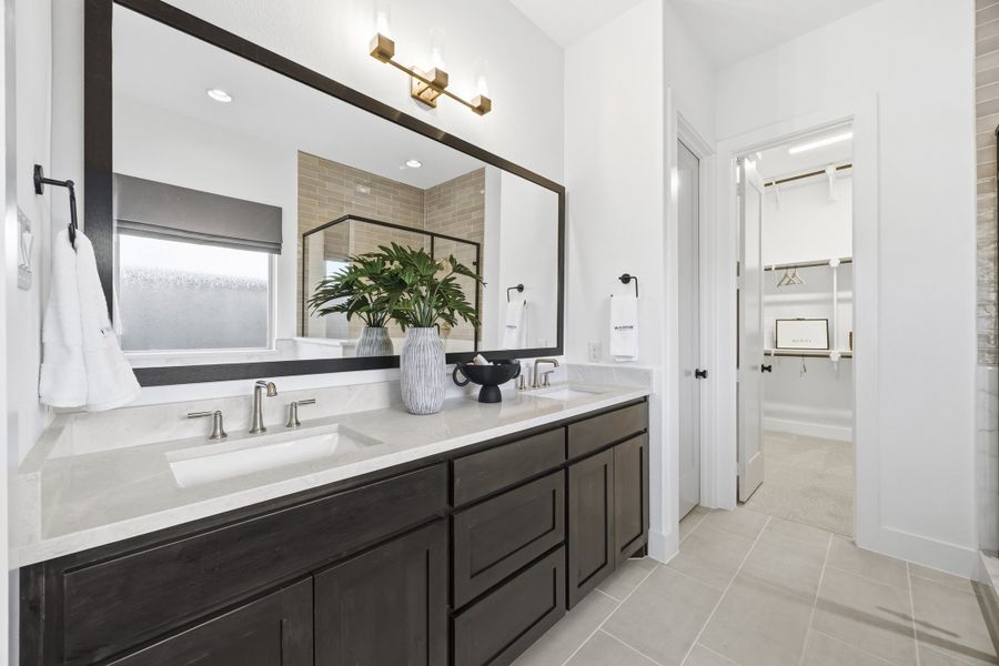 Representative furnished interior of a home built from the Victoria by Windsor Homes in Oak Ridge Park, Corinth (Image 30).