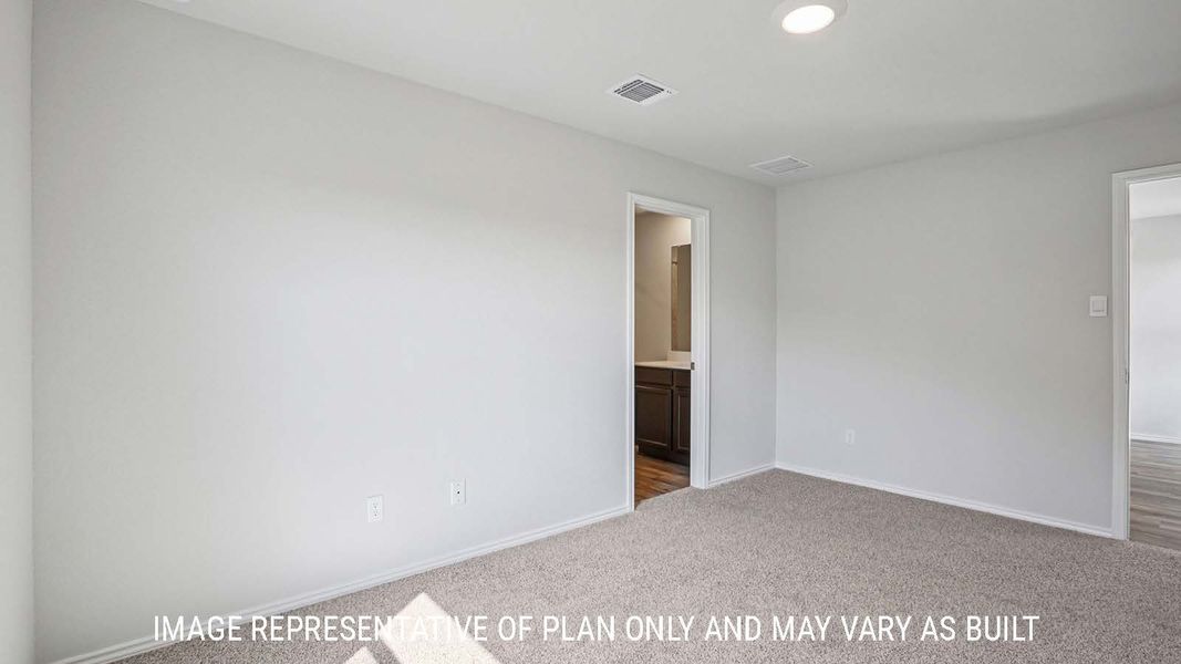 Spacious, unfurnished interior of a new home in The Villages at Schwertner Ranch, Jarrell (Image 17).