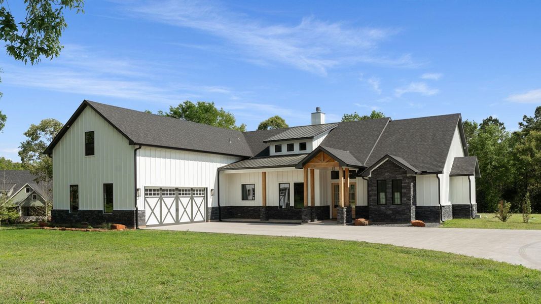 Front exterior of a new home in , Montgomery, TX, highlighting curb appeal (Image 25).