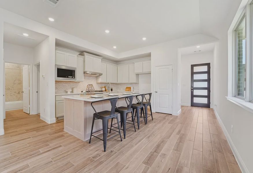 Plan 3019 Kitchen - Staged - 6 of 17