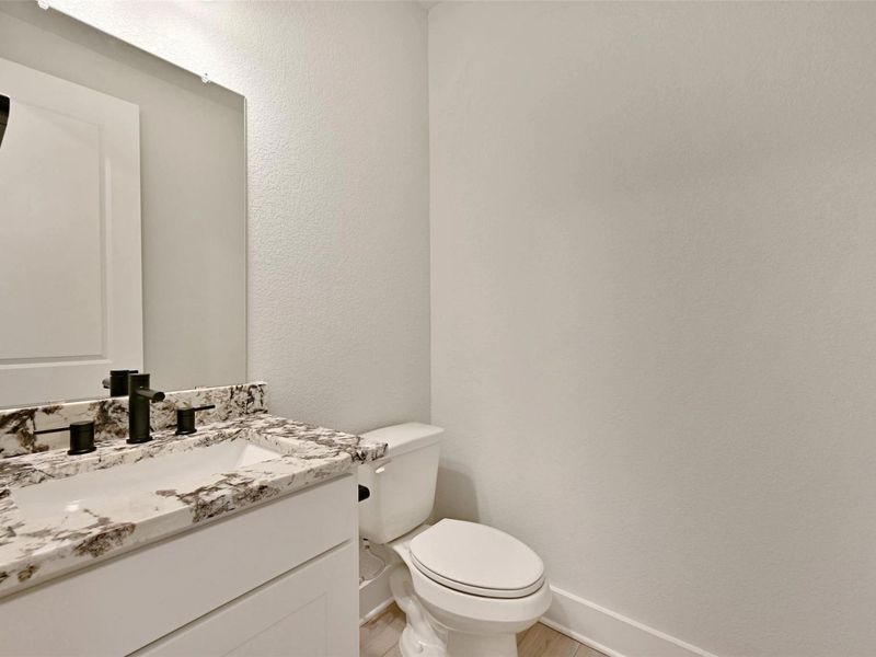 Furnished interior view inside a new home in Lago Mar, Texas City (Image 15).