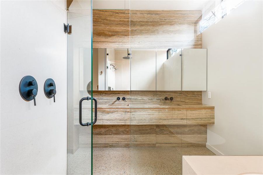 Image 18 of a home in .