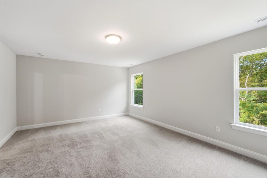 Spacious, unfurnished interior of a new home in Caldwell Forest, Charlotte (Image 23).