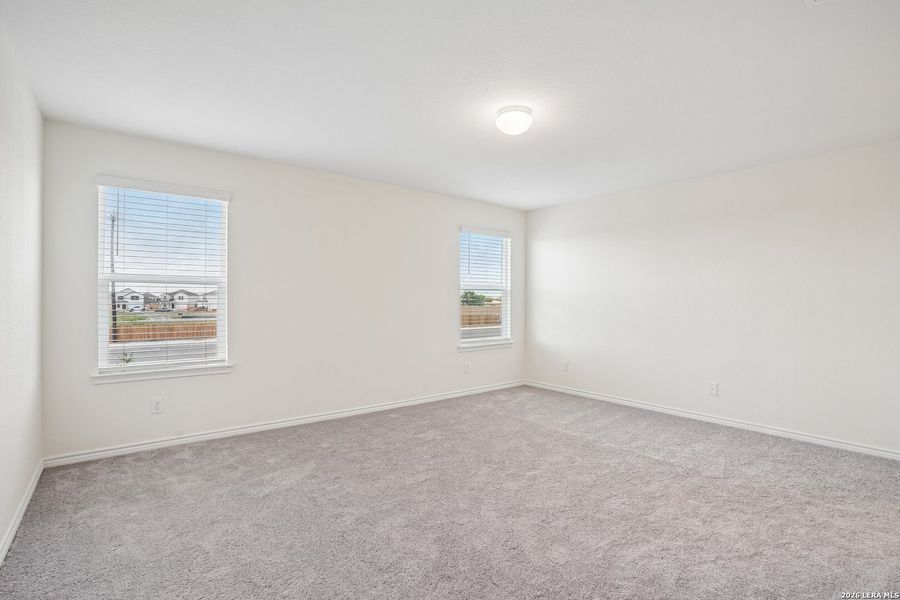 Spacious, unfurnished interior of a new home in Medina Crossing, Von Ormy (Image 15).