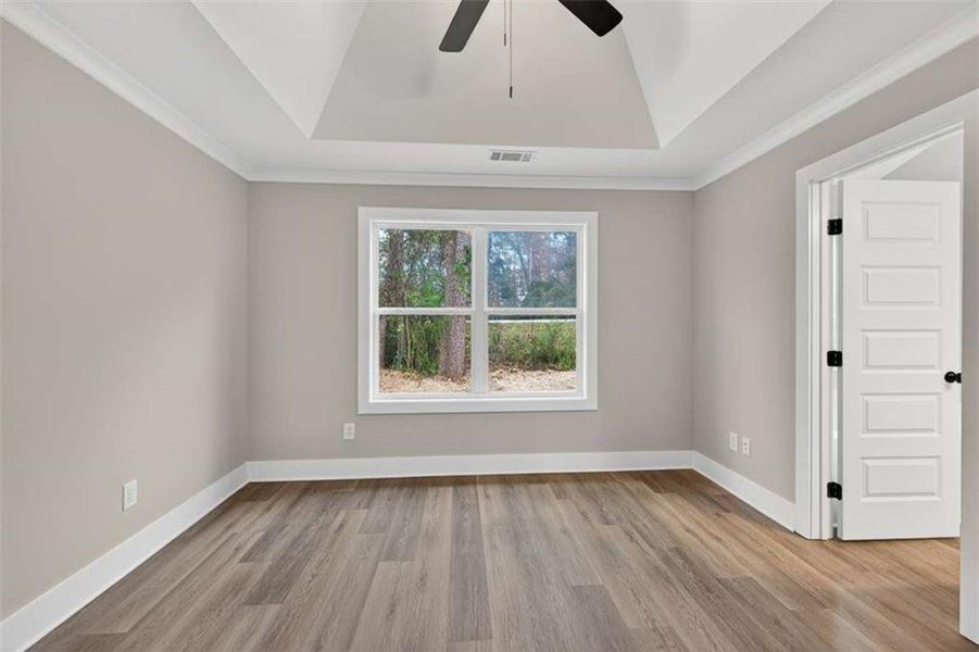 Spacious, unfurnished interior of a new home in , Athens (Image 22).