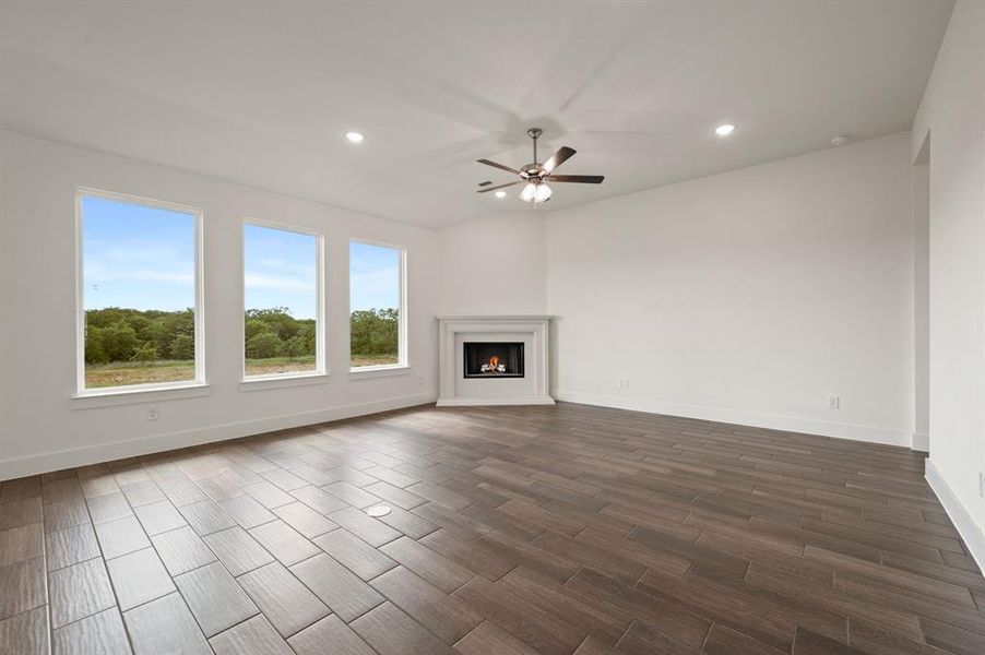 Spacious, unfurnished interior of a new home in Saddleback Estates, Boyd (Image 15).