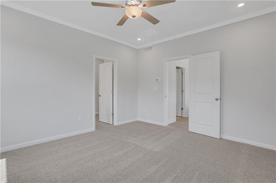 Spacious, unfurnished interior of a new home in Towne Village at Suwanee Dam, Sugar Hill (Image 11).