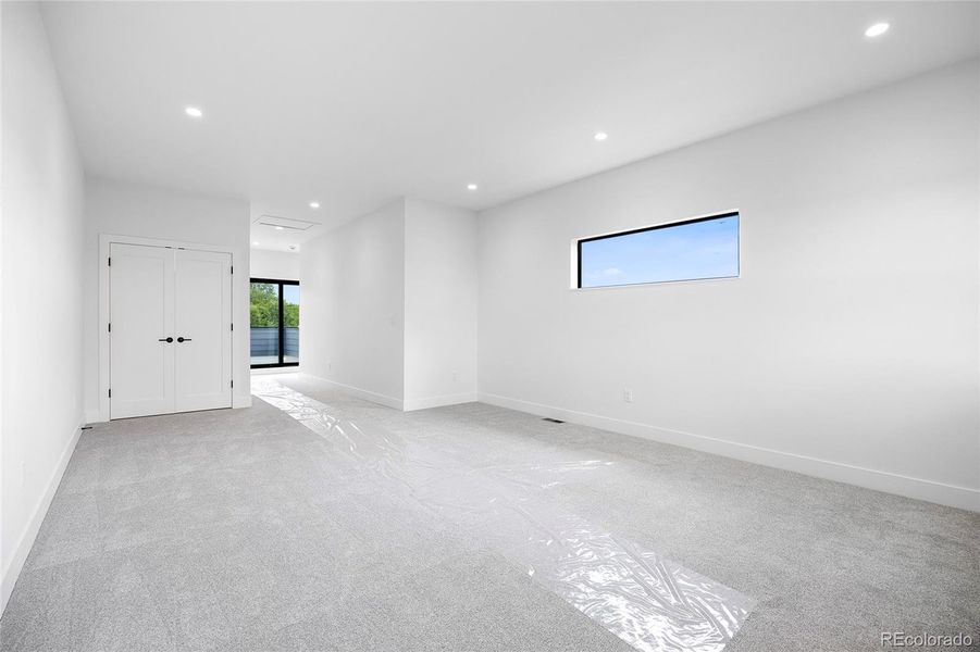 Spacious, unfurnished interior of a new home in , Denver (Image 29).