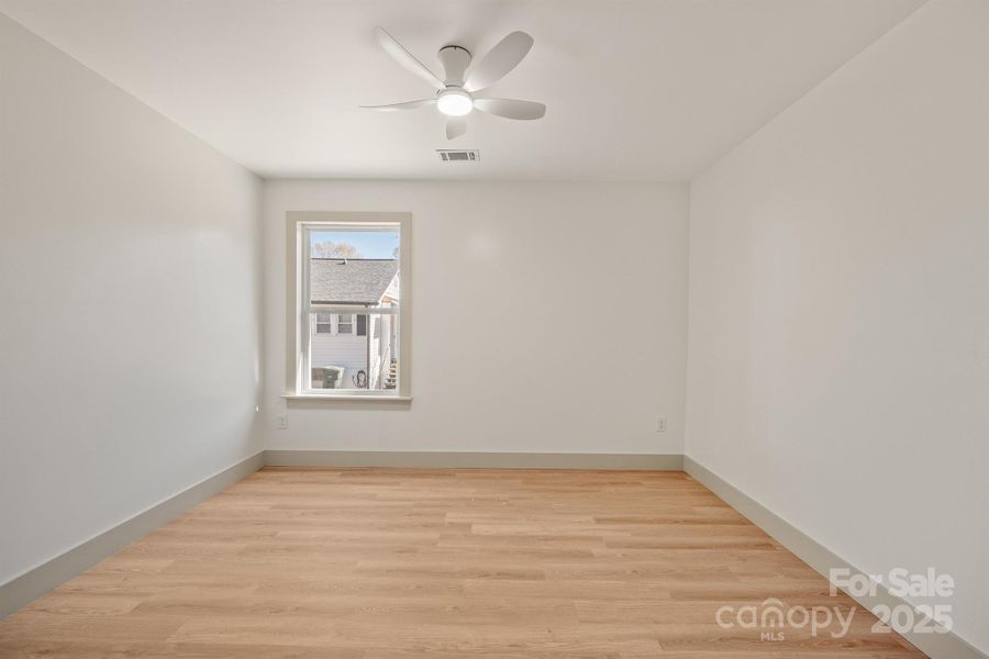 Spacious, unfurnished interior of a new home in , Newton (Image 34).