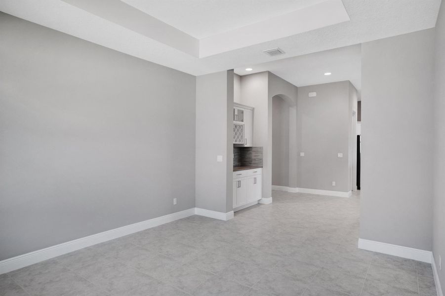 Spacious, unfurnished interior of a new home in Lake Park at Tradition, Port St. Lucie (Image 27).