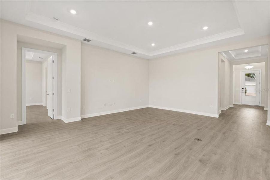 Spacious, unfurnished interior of a new home in , St. Cloud (Image 21).