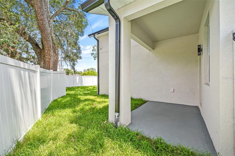 Exterior details and patio area of a home in , Tampa (Image 29).