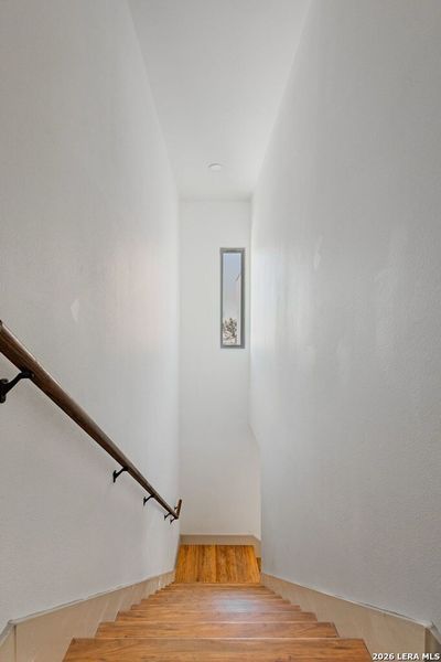 Spacious, unfurnished interior of a new home in , Eagle Pass (Image 25).