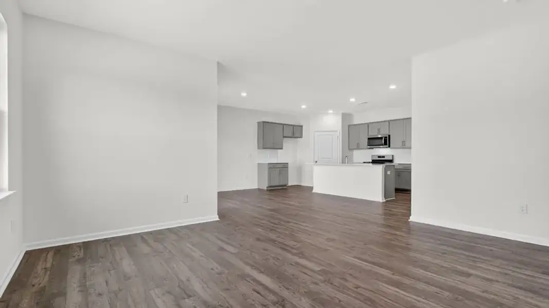 Spacious, unfurnished interior of a new home in Honeycutt Oaks, Angier (Image 18).