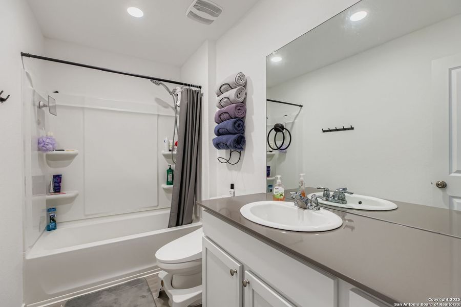 Furnished interior view inside a new home in , San Antonio (Image 25). Furnished interior view inside a new home in , San Antonio (Image 25).