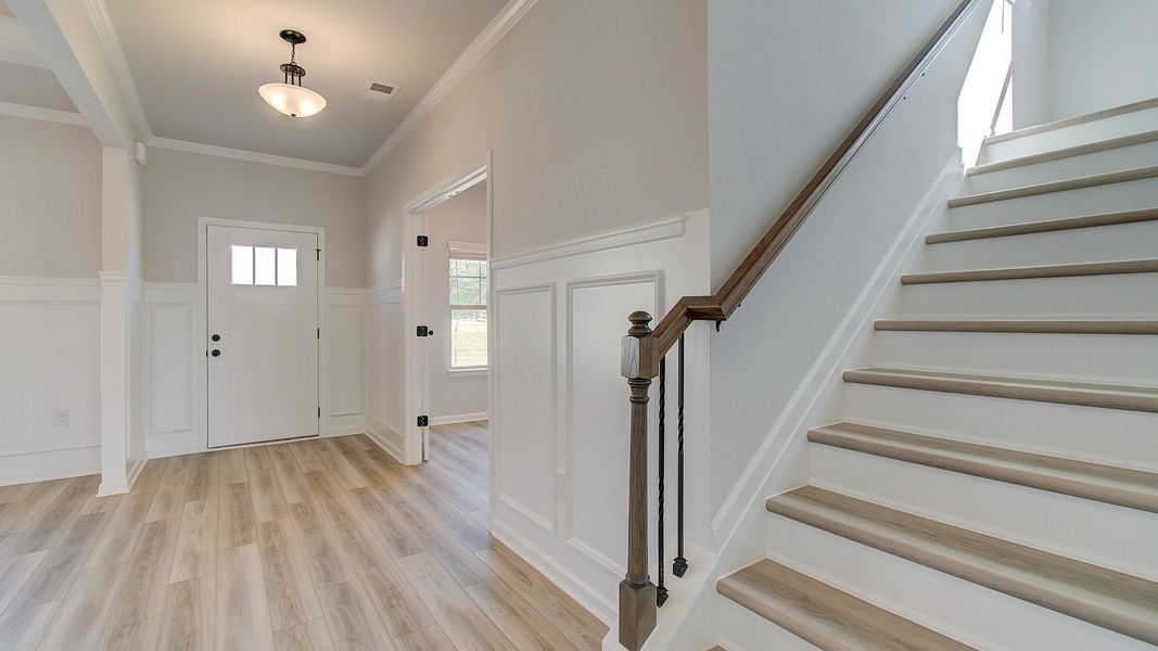 Representative furnished interior of a home built from the Stonefield by DRB Homes in Everson, Snellville (Image 8). Representative furnished interior of a home built from the Stonefield by DRB Homes in Everson, Snellville (Image 8).