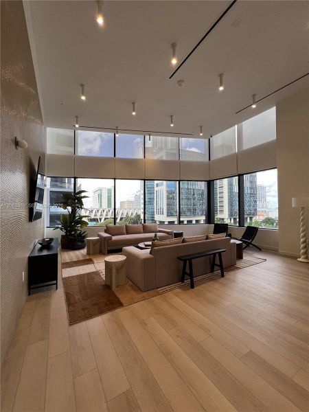 Community amenities in , Miami (Image 16). Community amenities in , Miami (Image 16).