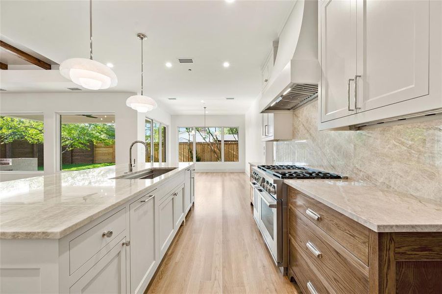 Furnished interior view inside a new home in , Richardson (Image 9).