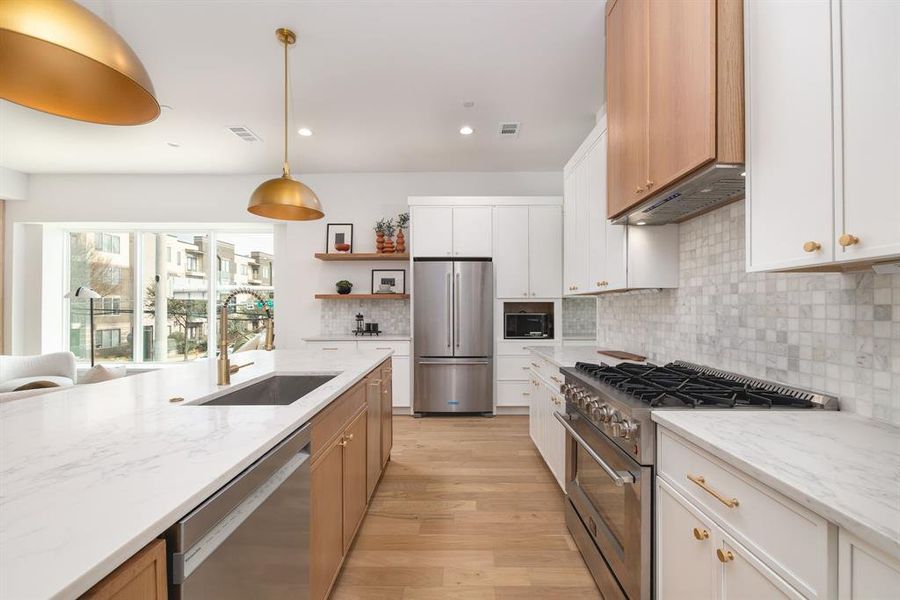 Furnished interior view inside a new home in , Dallas (Image 31).
