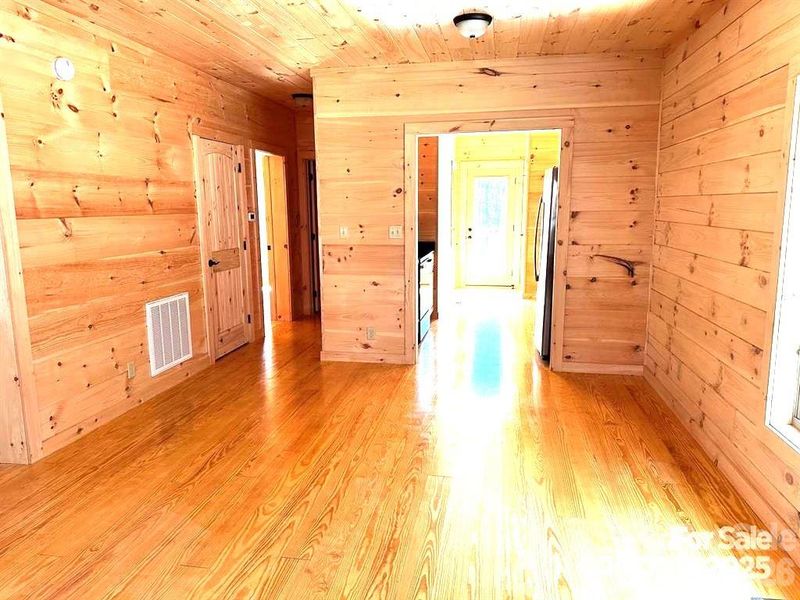 Spacious, unfurnished interior of a new home in , Rutherfordton (Image 14).