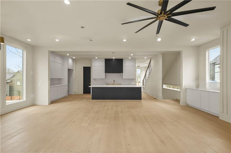 Spacious, unfurnished interior of a new home in , Atlanta (Image 17).