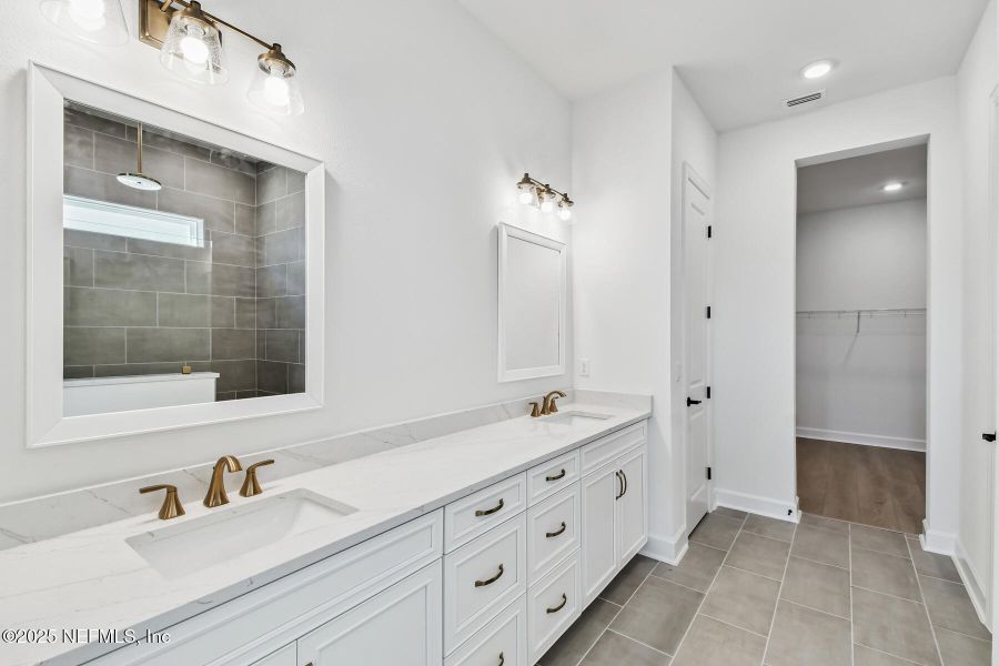 Furnished interior view inside a new home in Seven Pines 50' Front Entry, Jacksonville (Image 6).