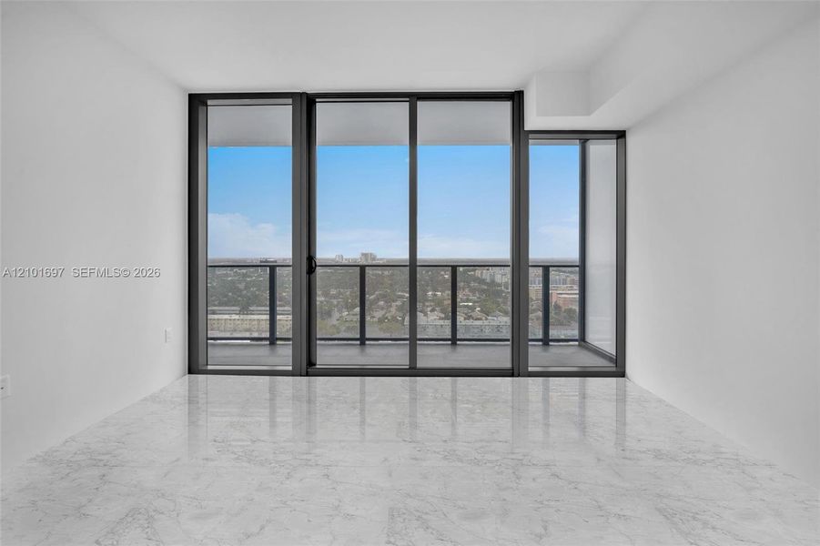 Spacious, unfurnished interior of a new home in , Hallandale Beach (Image 42).