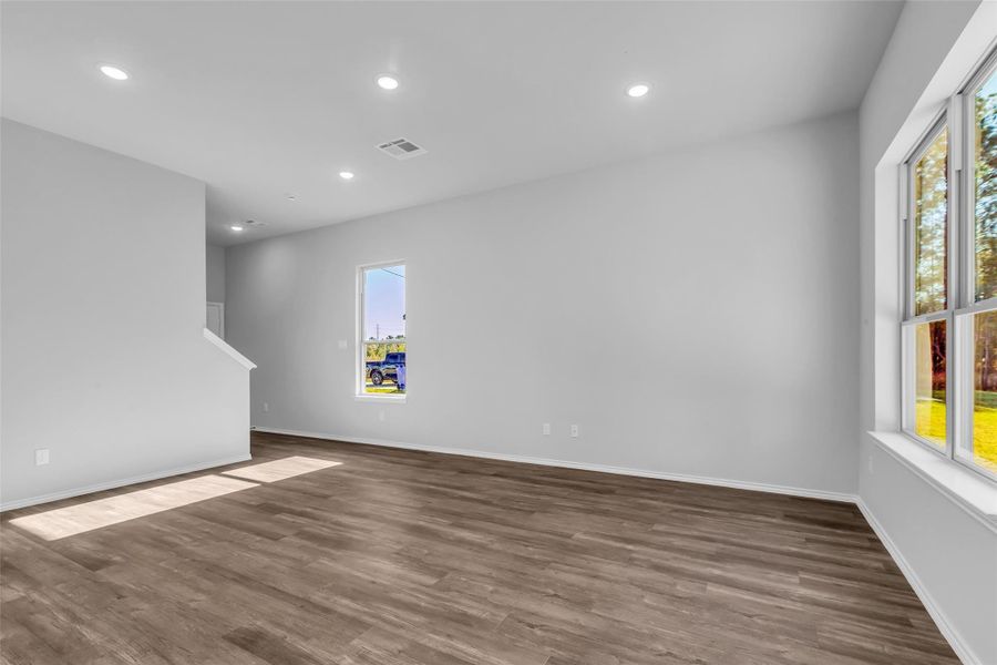 Spacious, unfurnished interior of a new home in , Cleveland (Image 23).