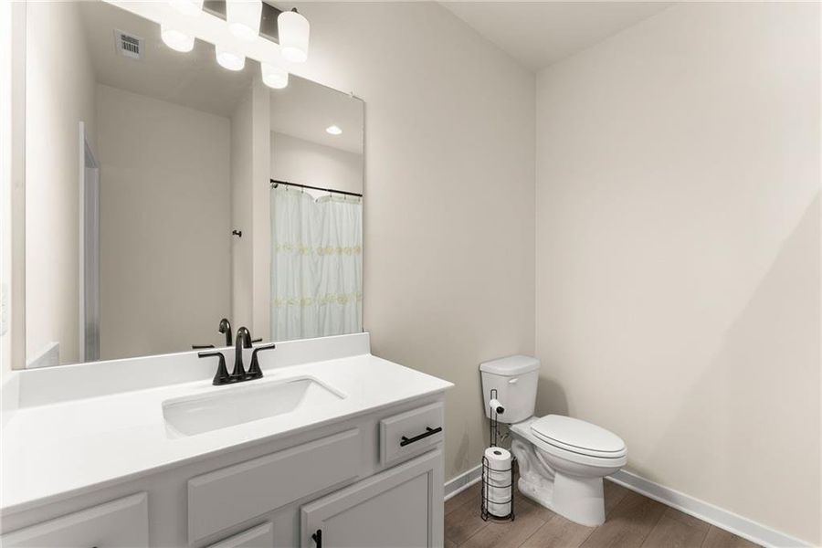 Furnished interior view inside a new home in , Gainesville (Image 36).