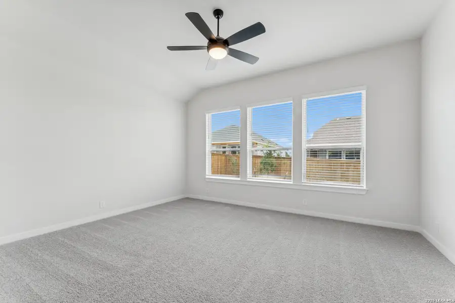 Spacious, unfurnished interior of a new home in , New Braunfels (Image 5).