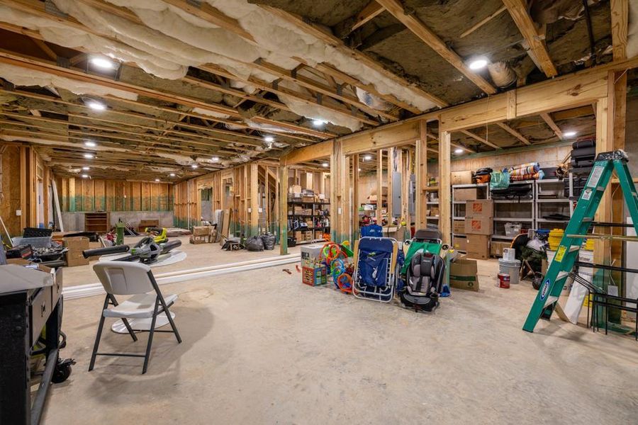 Community amenities in , Buford (Image 67).