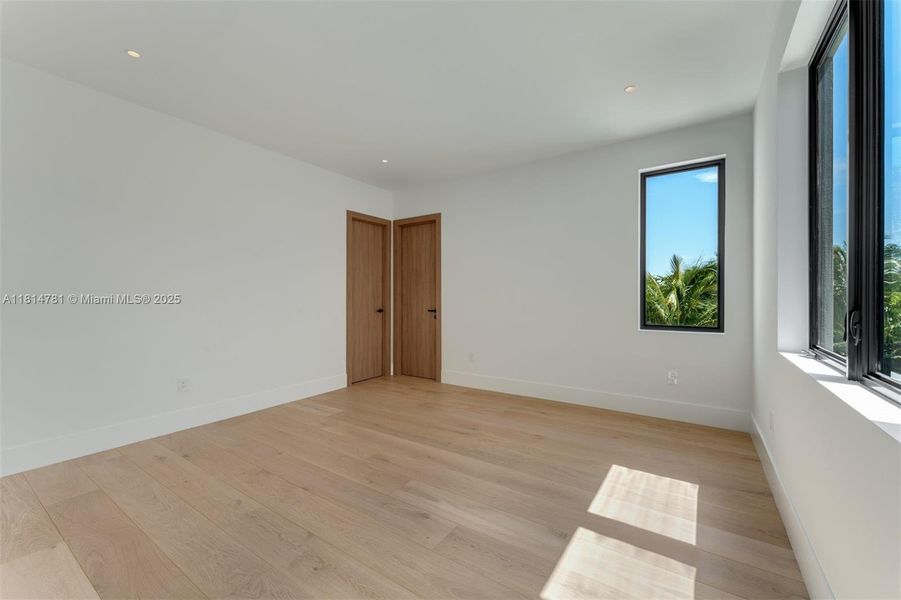 Image 68 of a home in .