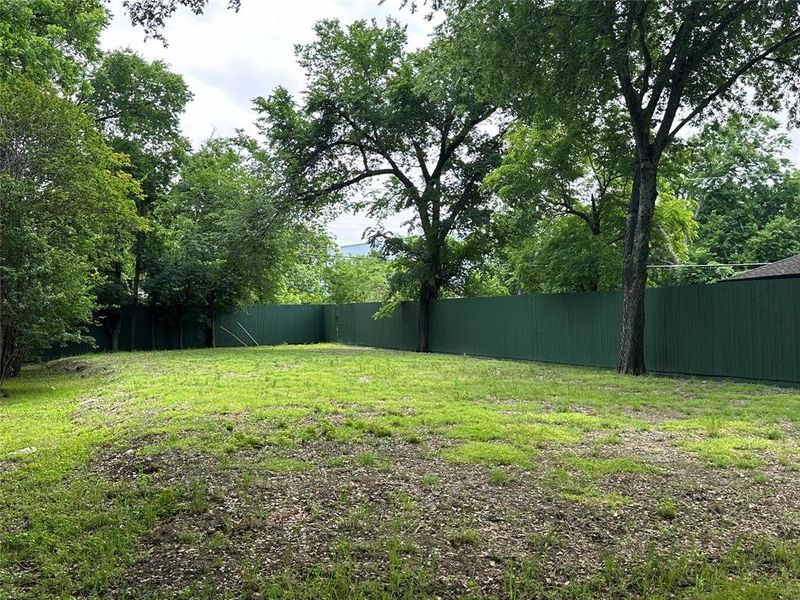 Image 4 of a home in . Image 4 of a home in .