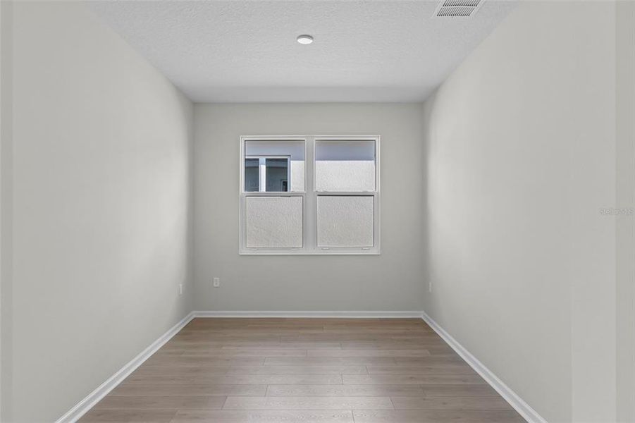 Spacious, unfurnished interior of a new home in Cresswind at Hammock Oaks, Lady Lake (Image 23). Spacious, unfurnished interior of a new home in Cresswind at Hammock Oaks, Lady Lake (Image 23).