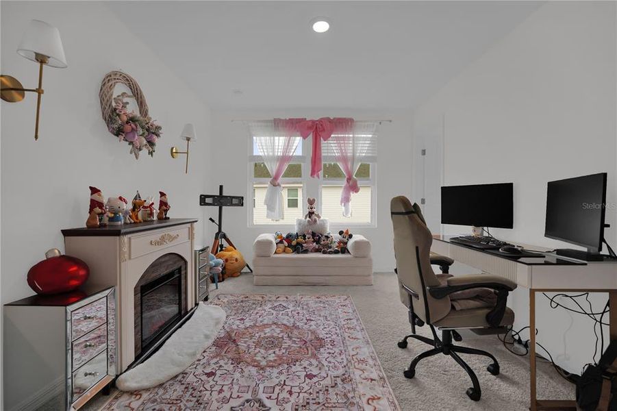 Furnished interior view inside a new home in , Kissimmee (Image 23).