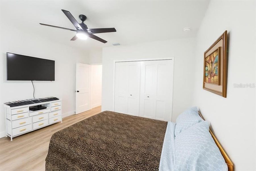 Image 27 of a home in .